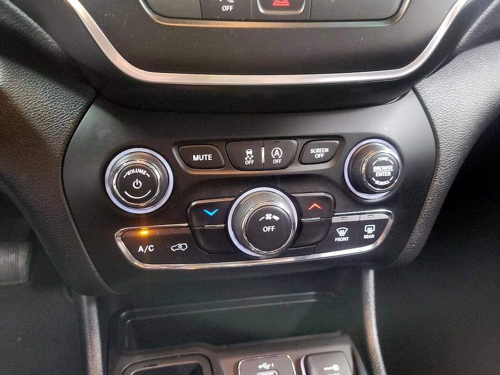 used 2020 Jeep Cherokee car, priced at $16,998