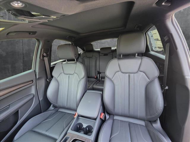 new 2025 Audi Q5 car, priced at $59,625