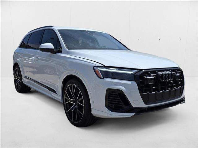 new 2025 Audi Q7 car, priced at $68,555
