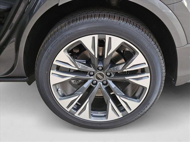 new 2025 Audi Q8 car, priced at $72,739