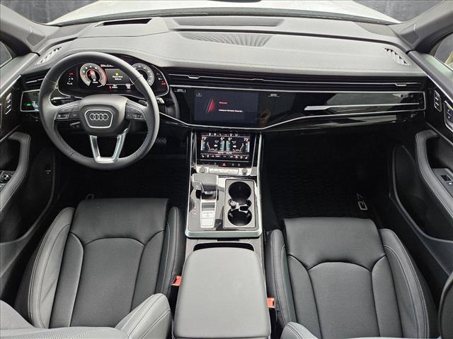 new 2025 Audi Q7 car, priced at $77,728