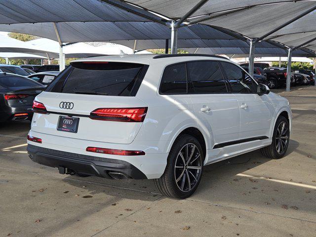 new 2025 Audi Q7 car, priced at $72,450