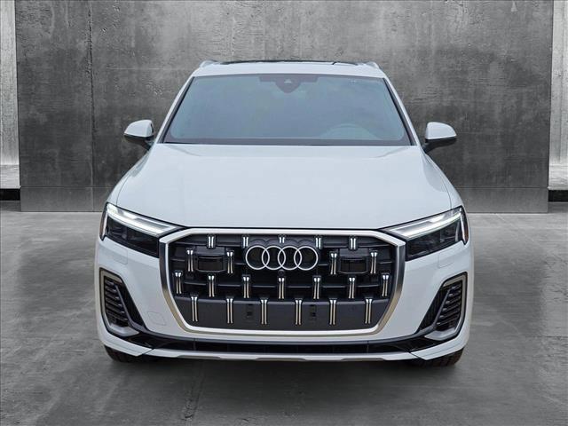 new 2025 Audi Q7 car, priced at $66,803