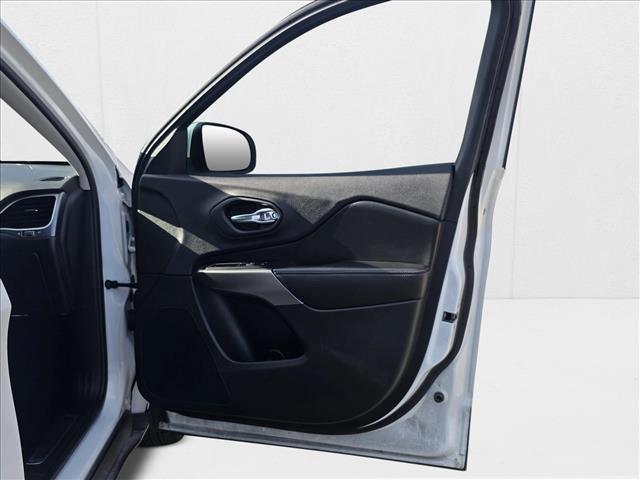 used 2019 Jeep Cherokee car, priced at $16,997