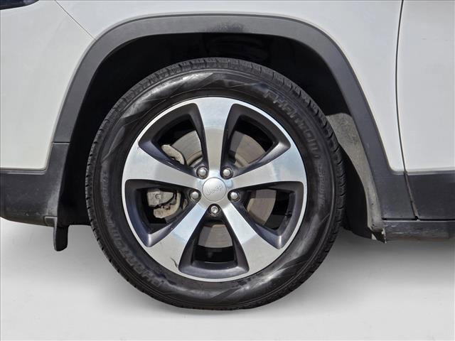 used 2019 Jeep Cherokee car, priced at $16,997