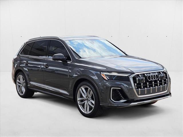 new 2025 Audi Q7 car, priced at $66,803