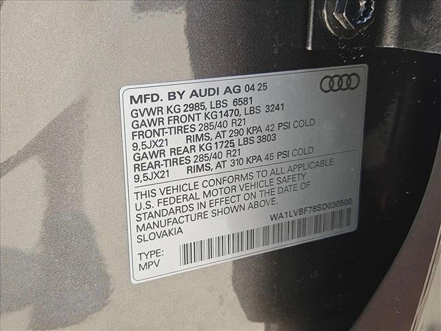 new 2025 Audi Q7 car, priced at $66,803
