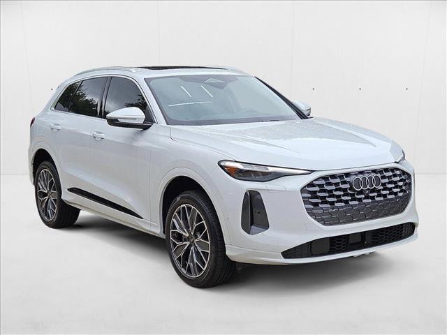 new 2025 Audi Q5 car, priced at $59,685