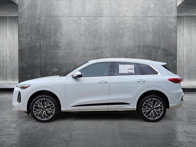 new 2025 Audi Q5 car, priced at $59,685