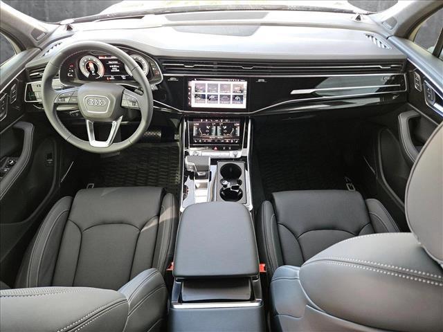new 2025 Audi Q7 car, priced at $87,958
