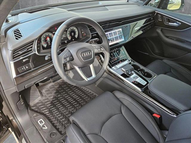 new 2025 Audi Q7 car, priced at $87,958