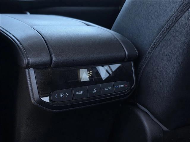 used 2020 Toyota Highlander Hybrid car, priced at $26,997