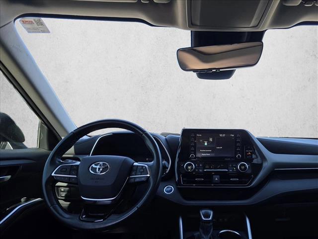 used 2020 Toyota Highlander Hybrid car, priced at $26,997