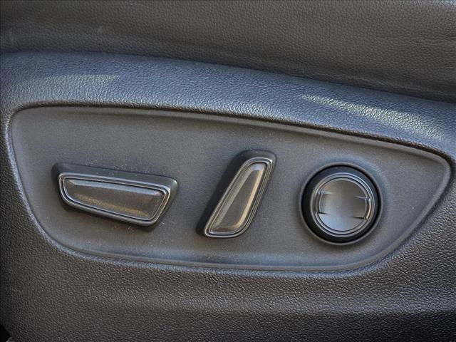 used 2020 Toyota Highlander Hybrid car, priced at $26,997