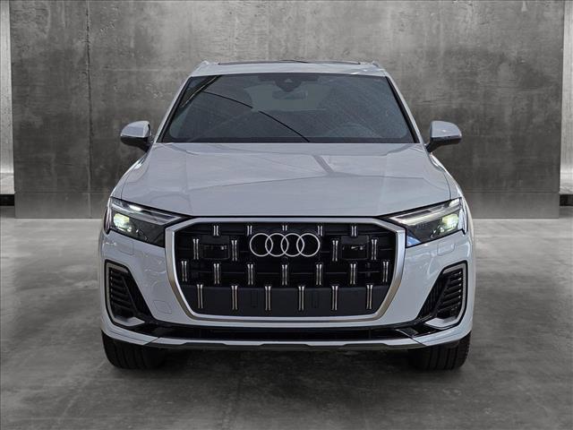 new 2025 Audi Q7 car, priced at $75,050