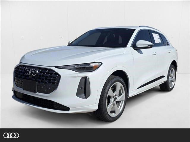 new 2025 Audi Q5 car, priced at $59,056