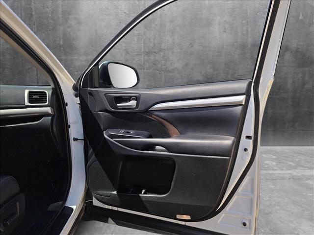 used 2019 Toyota Highlander car, priced at $26,991