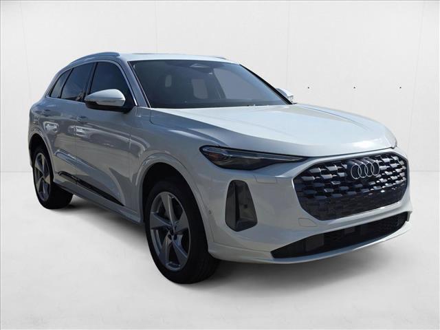 new 2025 Audi Q5 car, priced at $58,442