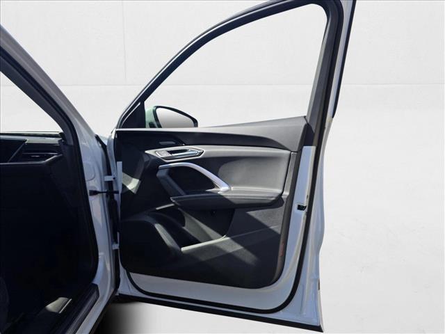 new 2025 Audi Q5 car, priced at $58,442