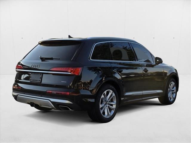 new 2025 Audi Q7 car, priced at $74,066