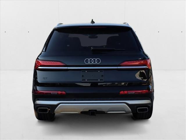 new 2025 Audi Q7 car, priced at $74,066