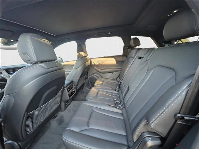 new 2025 Audi Q7 car, priced at $74,066
