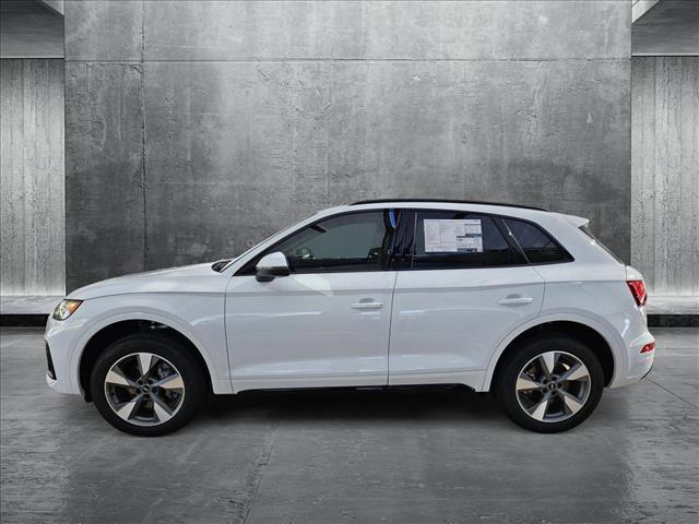 new 2025 Audi Q5 car, priced at $47,437