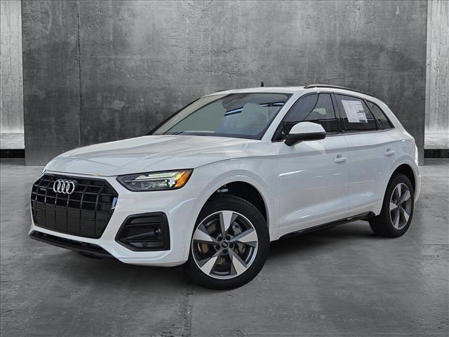 new 2025 Audi Q5 car, priced at $47,437