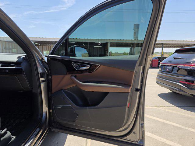 used 2017 Audi Q7 car, priced at $19,490