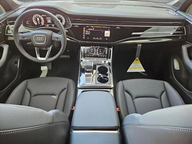 new 2025 Audi Q7 car, priced at $72,052