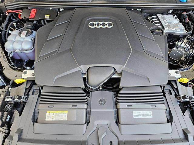 new 2025 Audi Q7 car, priced at $72,052