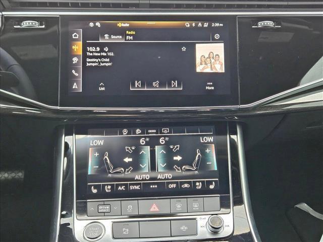 new 2025 Audi Q7 car, priced at $72,052
