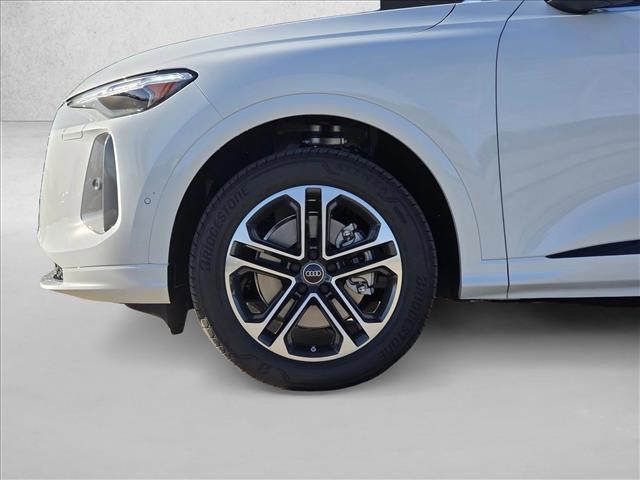 new 2025 Audi Q5 car, priced at $57,686