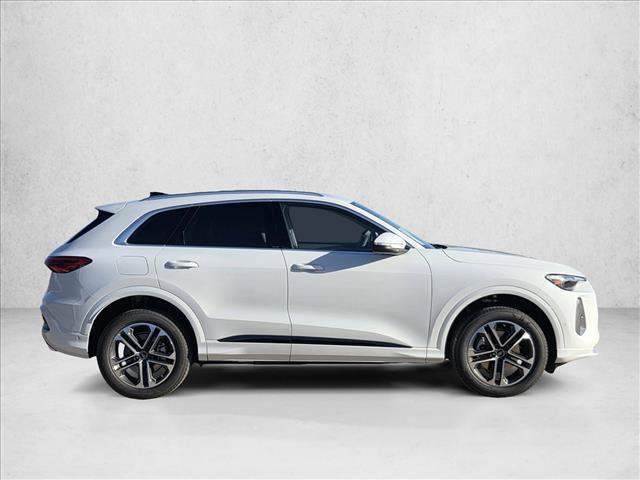 new 2025 Audi Q5 car, priced at $57,686