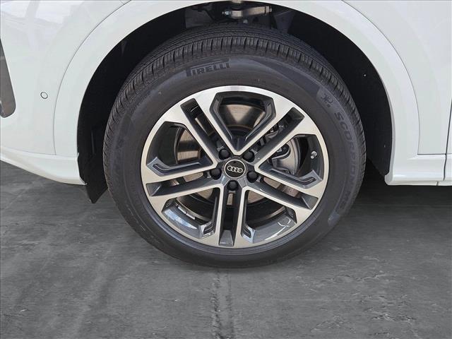 new 2025 Audi Q5 car, priced at $57,378