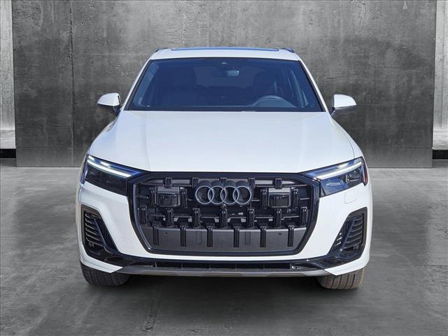 new 2025 Audi Q7 car, priced at $77,840