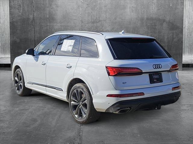 new 2025 Audi Q7 car, priced at $77,840