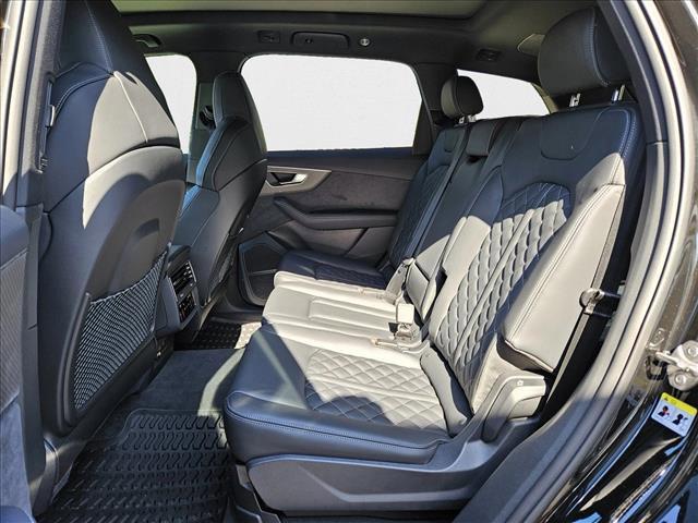 new 2025 Audi SQ7 car, priced at $87,995