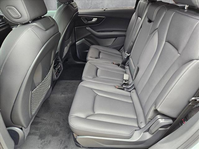 new 2025 Audi Q7 car, priced at $72,137