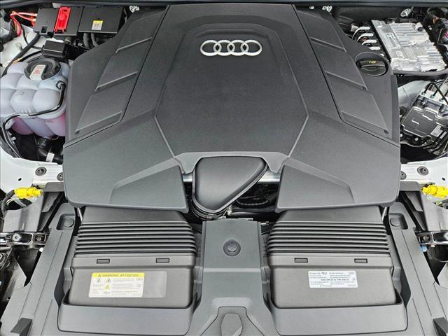 new 2025 Audi Q7 car, priced at $72,137