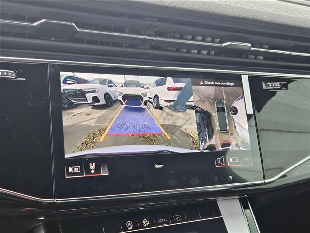 new 2025 Audi Q7 car, priced at $72,052