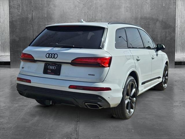 new 2025 Audi Q7 car, priced at $72,052