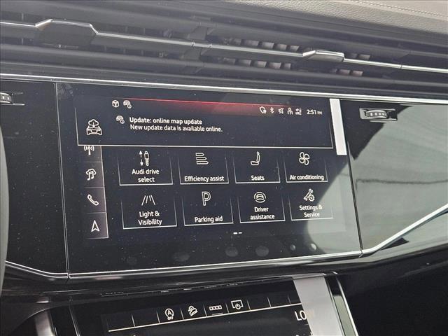 new 2025 Audi Q7 car, priced at $72,052
