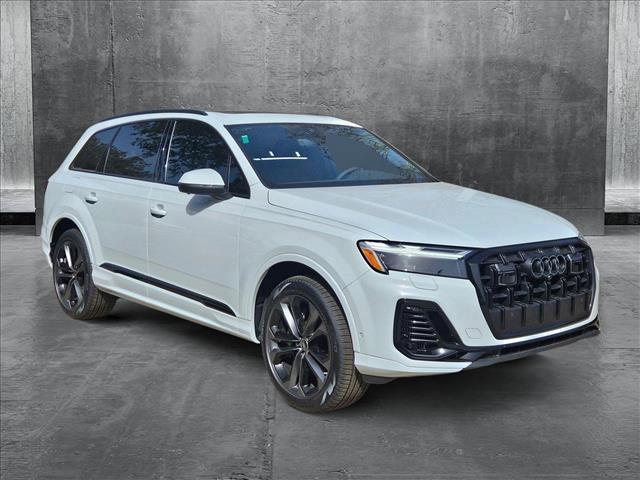 new 2025 Audi Q7 car, priced at $72,052