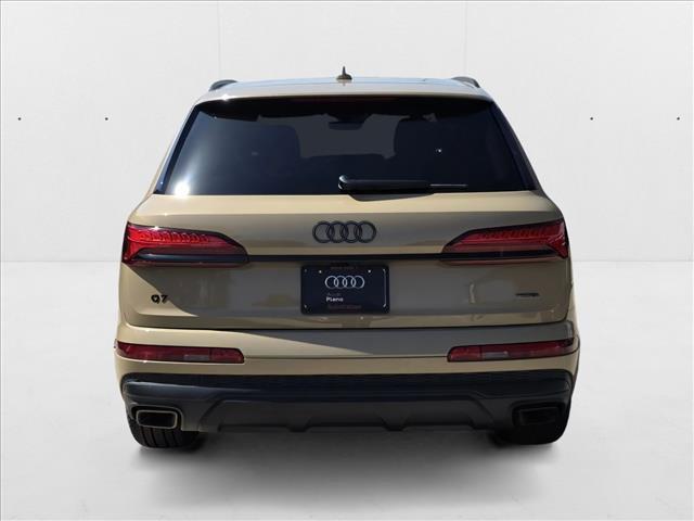 new 2025 Audi Q7 car, priced at $62,701