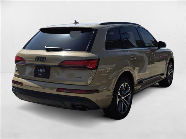 new 2025 Audi Q7 car, priced at $62,701