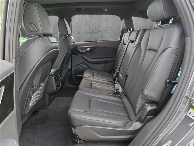 new 2025 Audi Q7 car, priced at $67,284