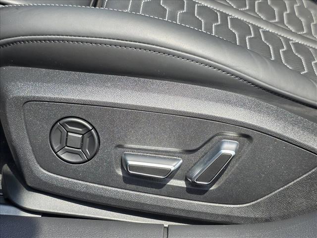 used 2025 Audi RS 6 Avant car, priced at $137,992