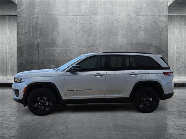 used 2024 Jeep Grand Cherokee car, priced at $34,995