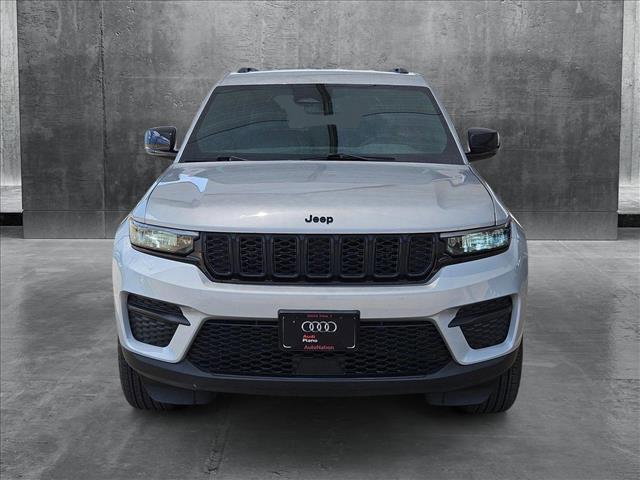 used 2024 Jeep Grand Cherokee car, priced at $34,995